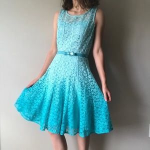 Leslie Fay Lace Ombre Dress